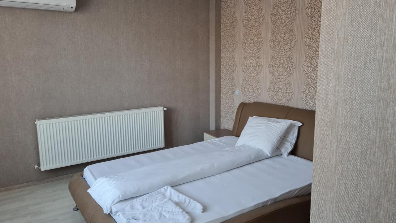 Cazare Palace Petroszany Zewnętrze zdjęcie